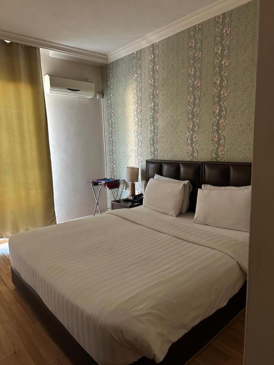 Aghadeer Hotel Ammán Kültér fotó