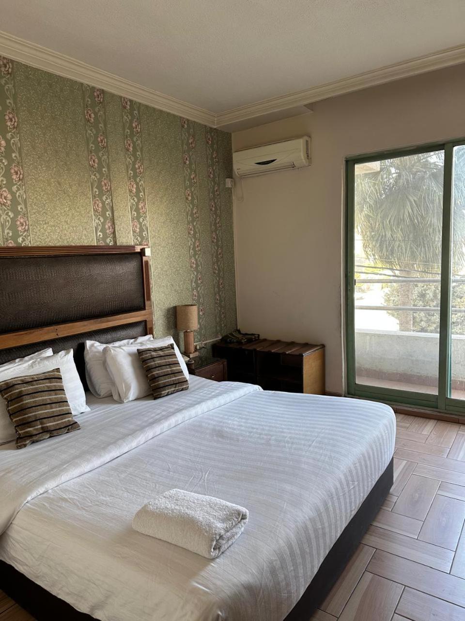 Aghadeer Hotel Ammán Kültér fotó